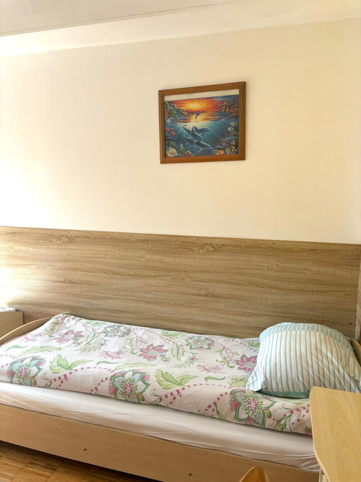 Hostel Nuove Frontiere Nysa Exterior photo