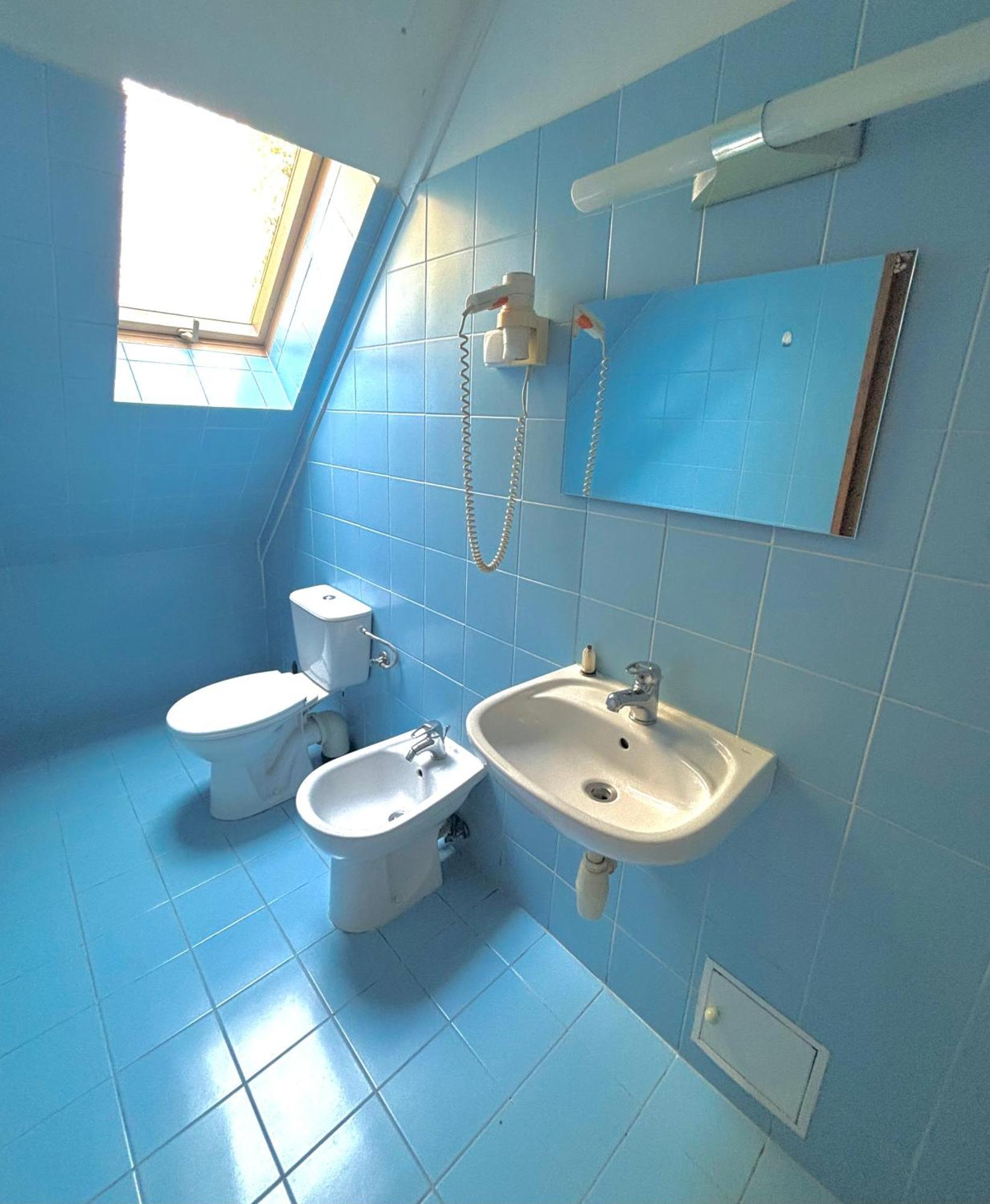 Hostel Nuove Frontiere Nysa Exterior photo